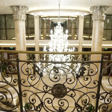 Hotel & Diamant 4*