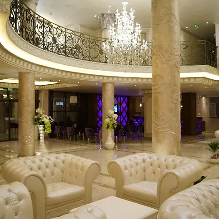 & Diamant ساني بيتش