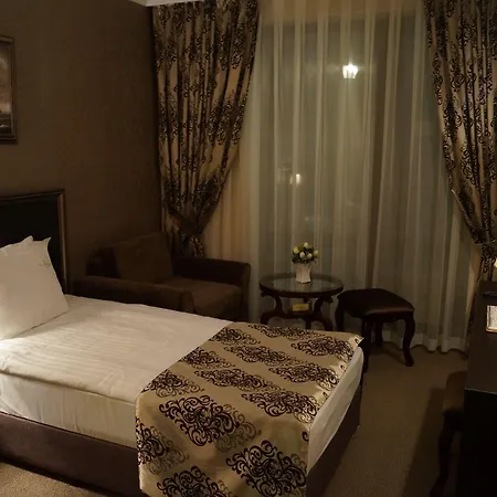 & Diamant ساني بيتش