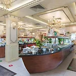 فندق & Diamant ساني بيتش